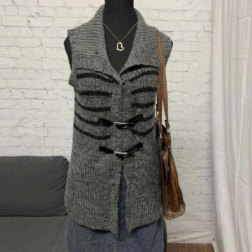 studio mode striped long belted sweater vest